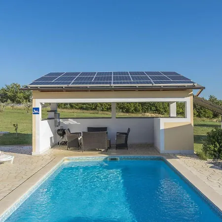 וילה Peaceful In Nova Vas With Swimming Pool *