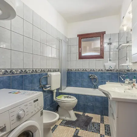 וילה Peaceful In Nova Vas With Swimming Pool *