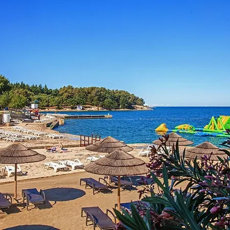 וילה Peaceful In Nova Vas With Swimming Pool