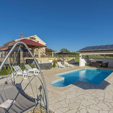 Peaceful In Nova Vas With Swimming Pool *